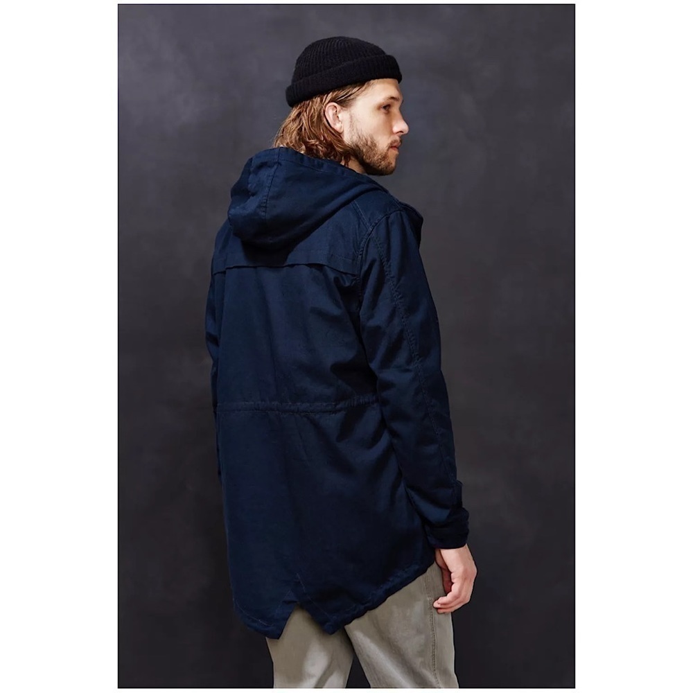 Simons-Le 31 Navy Nylon Fishtail Lightweight Jacket (Size: Medium)